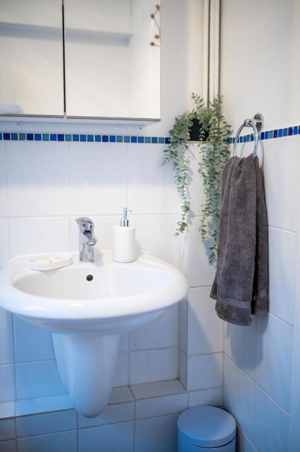 Exclusive Offers L Last-Minute Specials L Parking Free L Double Bed House L Uk L Gaming Room L Komfy 3 Bedroom Cottage With Riverview L Perfect For Short Or Long Stays Reading Luaran gambar